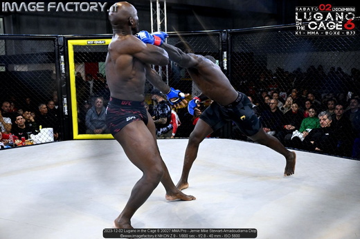 2023-12-02 Lugano in the Cage 6 20027 MMA Pro - Jemie Mike Stewart-Amadoudiama Diop